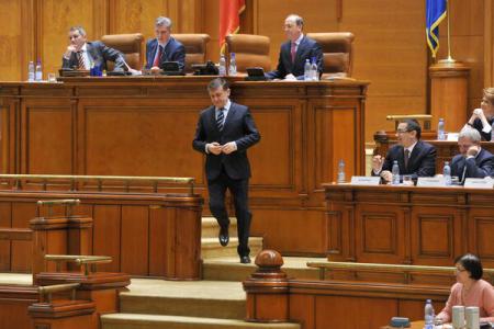 crin senat