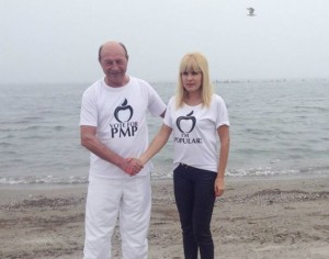 udrea-basescu-plaja