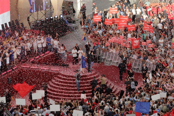 VICTOR PONTA - LANSARE - CANDIDATURA - PRESEDINTIE - BUCURESTI